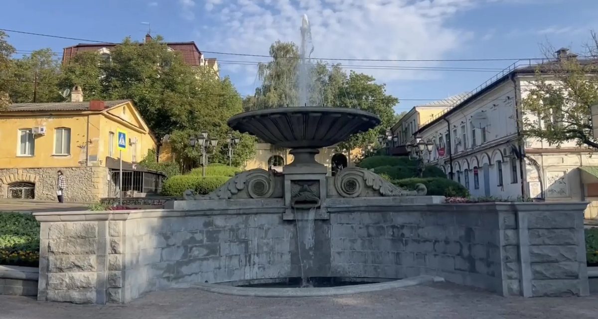 Фонтан на бульваре Ермолова снова заработал после восстановления